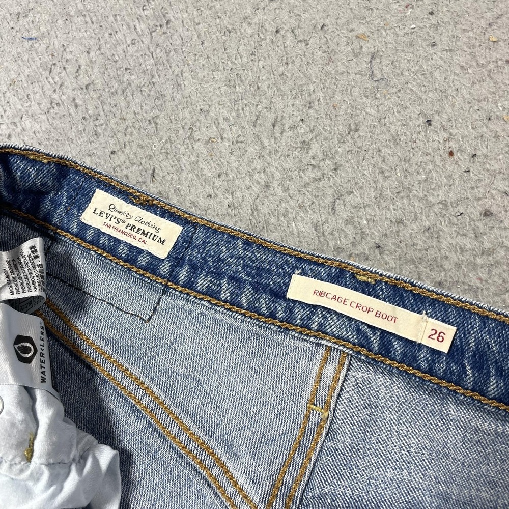 Levis Ribcage Crop Boot Jeans Womens 26 Blue Med Wash High Rise Stretch 26x26 - Picture 7 of 14